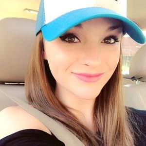 Meet your Posher, Katelyn